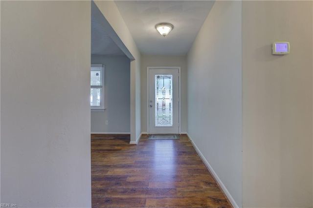 3096 Kenelm DR, Chesapeake, VA 23323