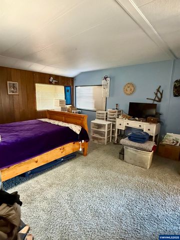 4667 Amber St NE, Salem, OR 97301