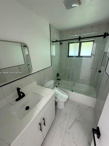 6217 NW 75th Way, Parkland, FL 33067