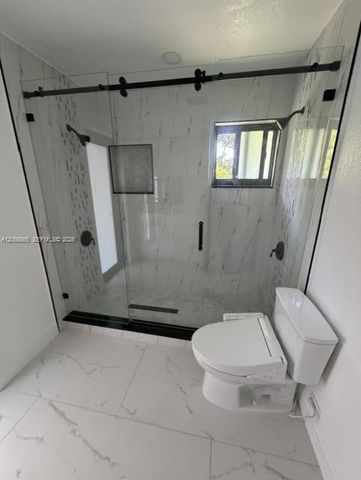 6217 NW 75th Way, Parkland, FL 33067