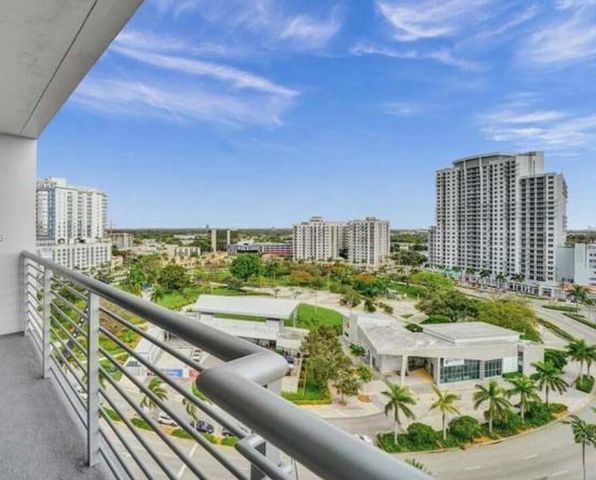 1720 Harrison Street 14h, Hollywood, FL 33020
