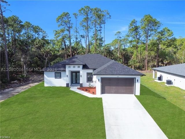 4703 Sara AVE N, Lehigh Acres, FL 33971