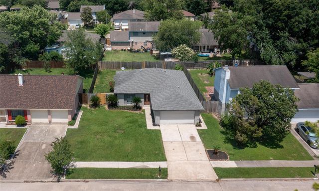 4138 Swinden Drive, Houston, TX 77066