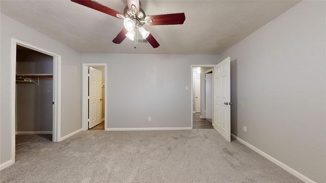 4138 Swinden Drive, Houston, TX 77066
