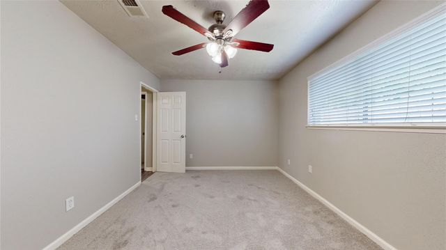 4138 Swinden Drive, Houston, TX 77066