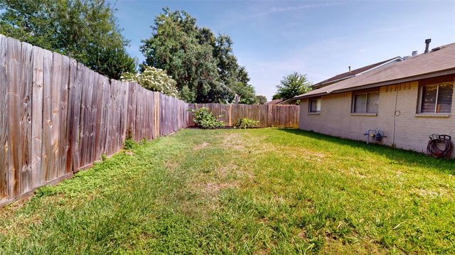 4138 Swinden Drive, Houston, TX 77066