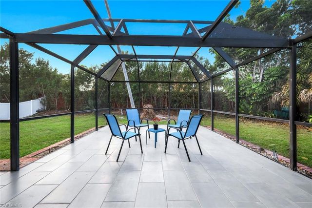 27153 Edenbridge CT, Bonita Springs, FL 34135