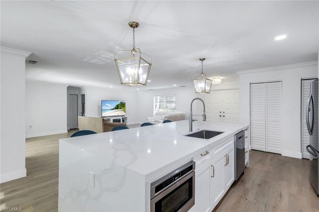 27153 Edenbridge CT, Bonita Springs, FL 34135