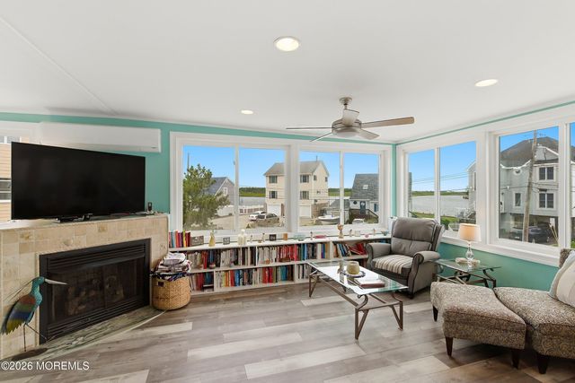 1204 Niihau Drive, Forked River, NJ 08731