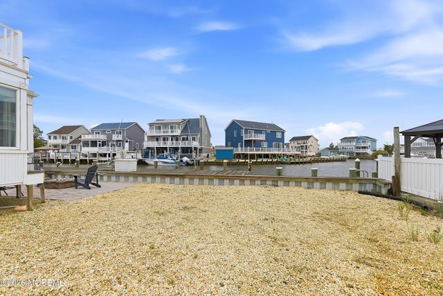 1204 Niihau Drive, Forked River, NJ 08731
