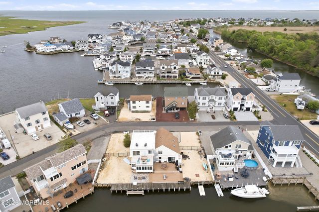 1204 Niihau Drive, Forked River, NJ 08731