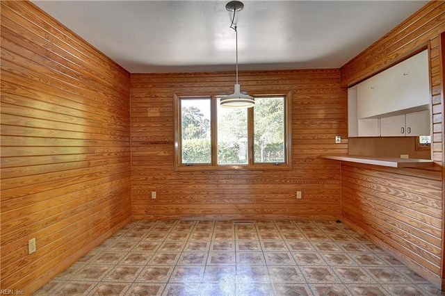 1820 Ashley DR, Virginia Beach, VA 23454