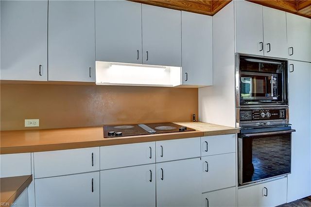 1820 Ashley DR, Virginia Beach, VA 23454