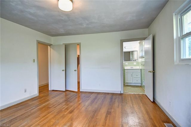 1820 Ashley DR, Virginia Beach, VA 23454