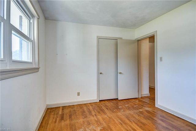 1820 Ashley DR, Virginia Beach, VA 23454