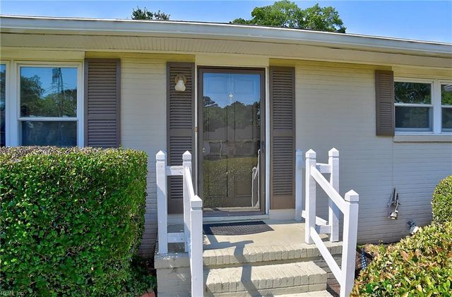 1820 Ashley DR, Virginia Beach, VA 23454