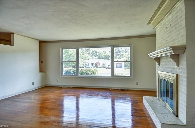 1820 Ashley DR, Virginia Beach, VA 23454