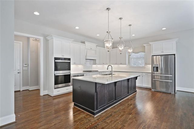 3156 Shadow Creek, Roswell, GA 30075