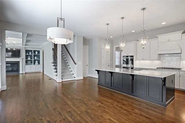 3156 Shadow Creek, Roswell, GA 30075
