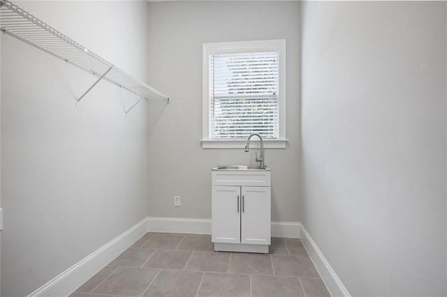 3156 Shadow Creek, Roswell, GA 30075