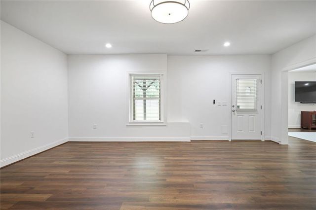 3156 Shadow Creek, Roswell, GA 30075