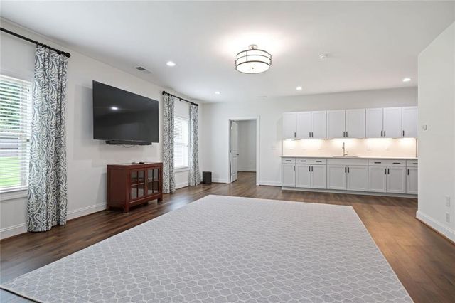 3156 Shadow Creek, Roswell, GA 30075