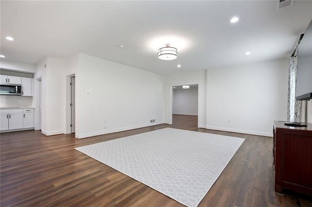 3156 Shadow Creek, Roswell, GA 30075