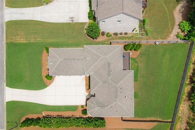 3156 Shadow Creek, Roswell, GA 30075