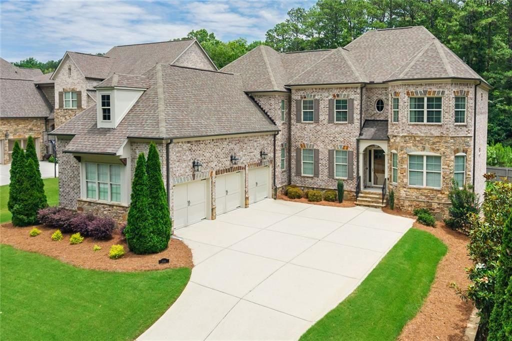 3156 Shadow Creek, Roswell, GA 30075