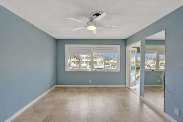 2400 NE 36th Street 10, Lighthouse Point, FL 33064