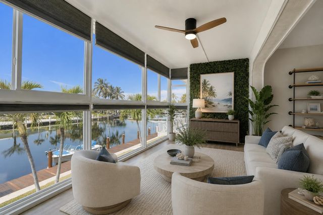 2400 NE 36th Street 10, Lighthouse Point, FL 33064