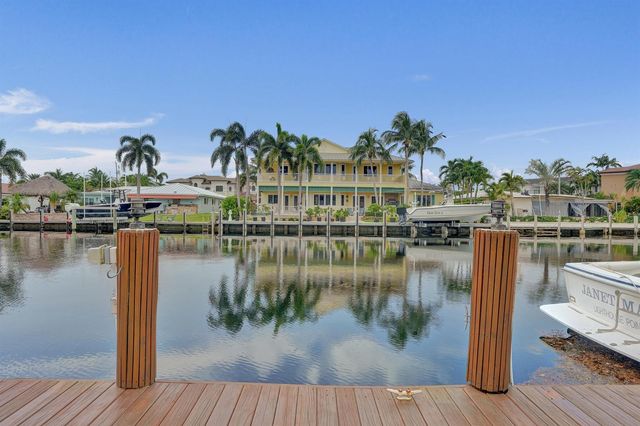 2400 NE 36th Street 10, Lighthouse Point, FL 33064