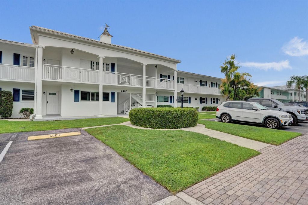 2400 NE 36th Street 10, Lighthouse Point, FL 33064
