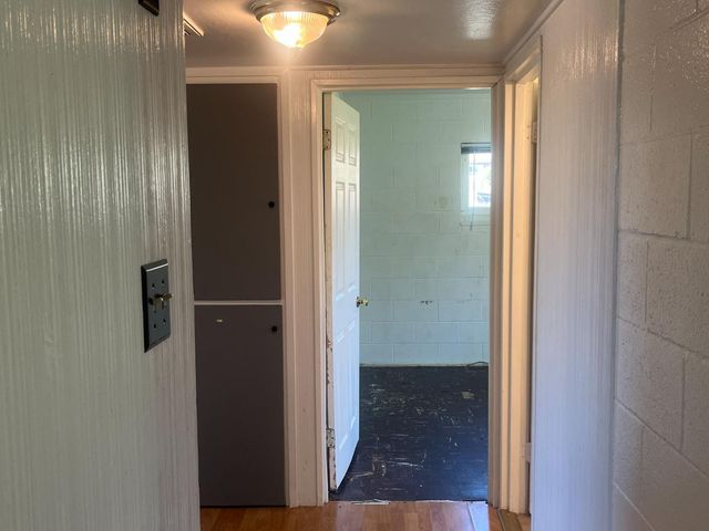 3318 Horseshoe Dr, Sacramento, CA 95821