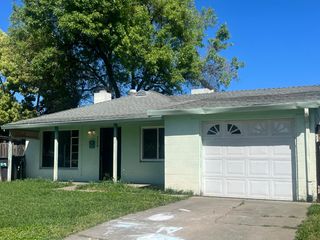 3318 Horseshoe Dr, Sacramento, CA 95821