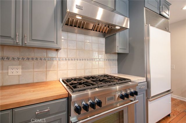 4905 Alhama, Woodland Hills, CA 91364