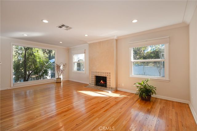 4905 Alhama, Woodland Hills, CA 91364