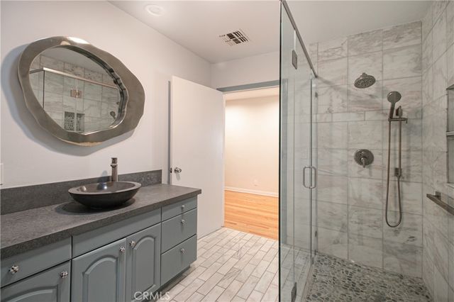 4905 Alhama, Woodland Hills, CA 91364