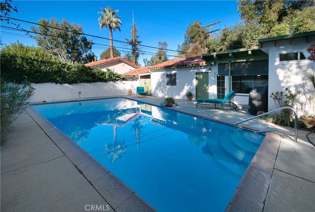 4905 Alhama, Woodland Hills, CA 91364