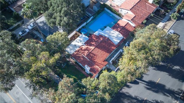 4905 Alhama, Woodland Hills, CA 91364