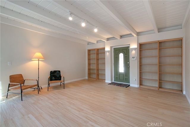 4905 Alhama, Woodland Hills, CA 91364