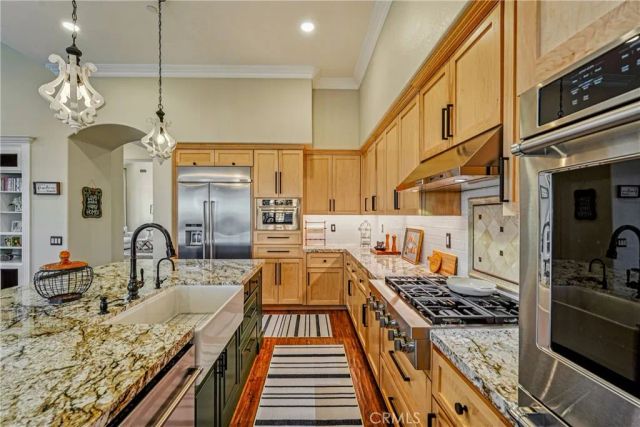 3931 Ashwood Circle, Corona, CA 92881