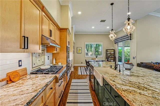 3931 Ashwood Circle, Corona, CA 92881