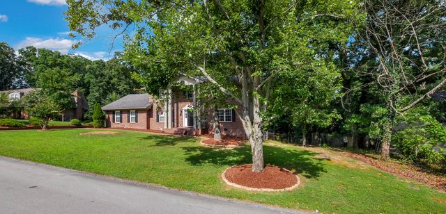 1631 Starboard Drive, Hixson, TN 37343