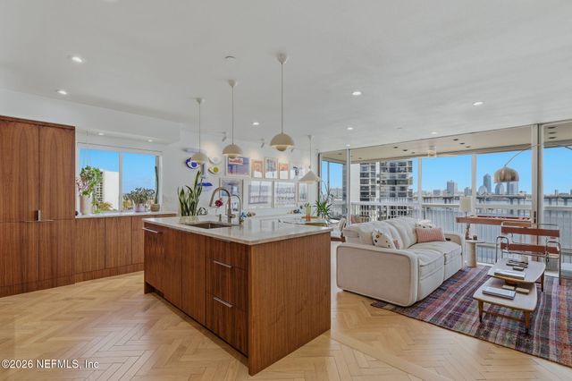 1560 LANCASTER Terrace 1006, Jacksonville, FL 32204