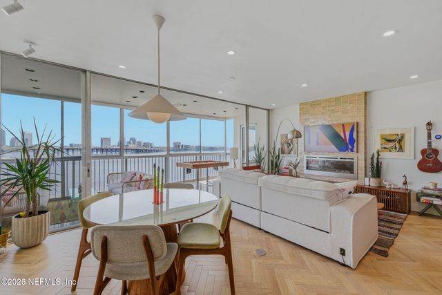 1560 LANCASTER Terrace 1006, Jacksonville, FL 32204