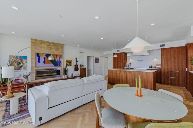 1560 LANCASTER Terrace 1006, Jacksonville, FL 32204