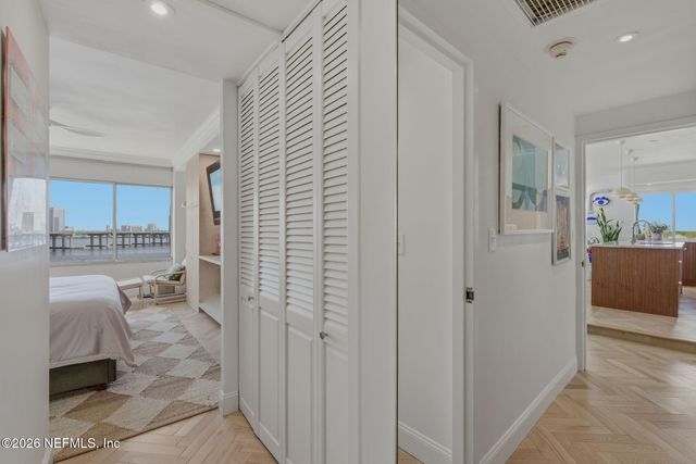 1560 LANCASTER Terrace 1006, Jacksonville, FL 32204