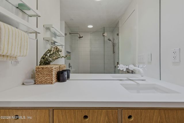 1560 LANCASTER Terrace 1006, Jacksonville, FL 32204