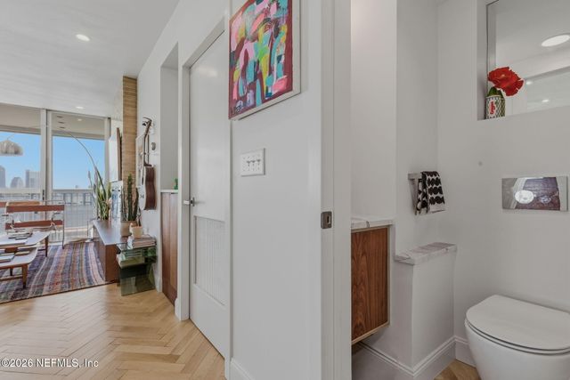 1560 LANCASTER Terrace 1006, Jacksonville, FL 32204